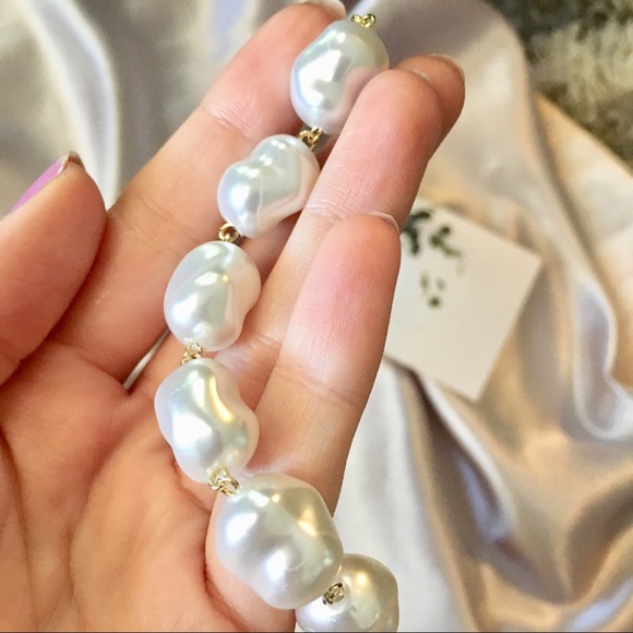 Imitation Freshwater Pearl Oval Gold Bracelet - Picture 5 of 7